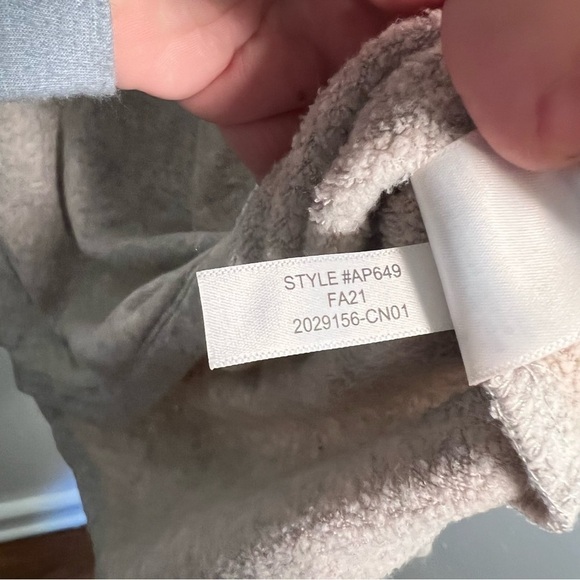 J. Crew Factory Wide Button-Collar Tunic Sweatshirt Oatmeal Heather - Picture 13 of 16